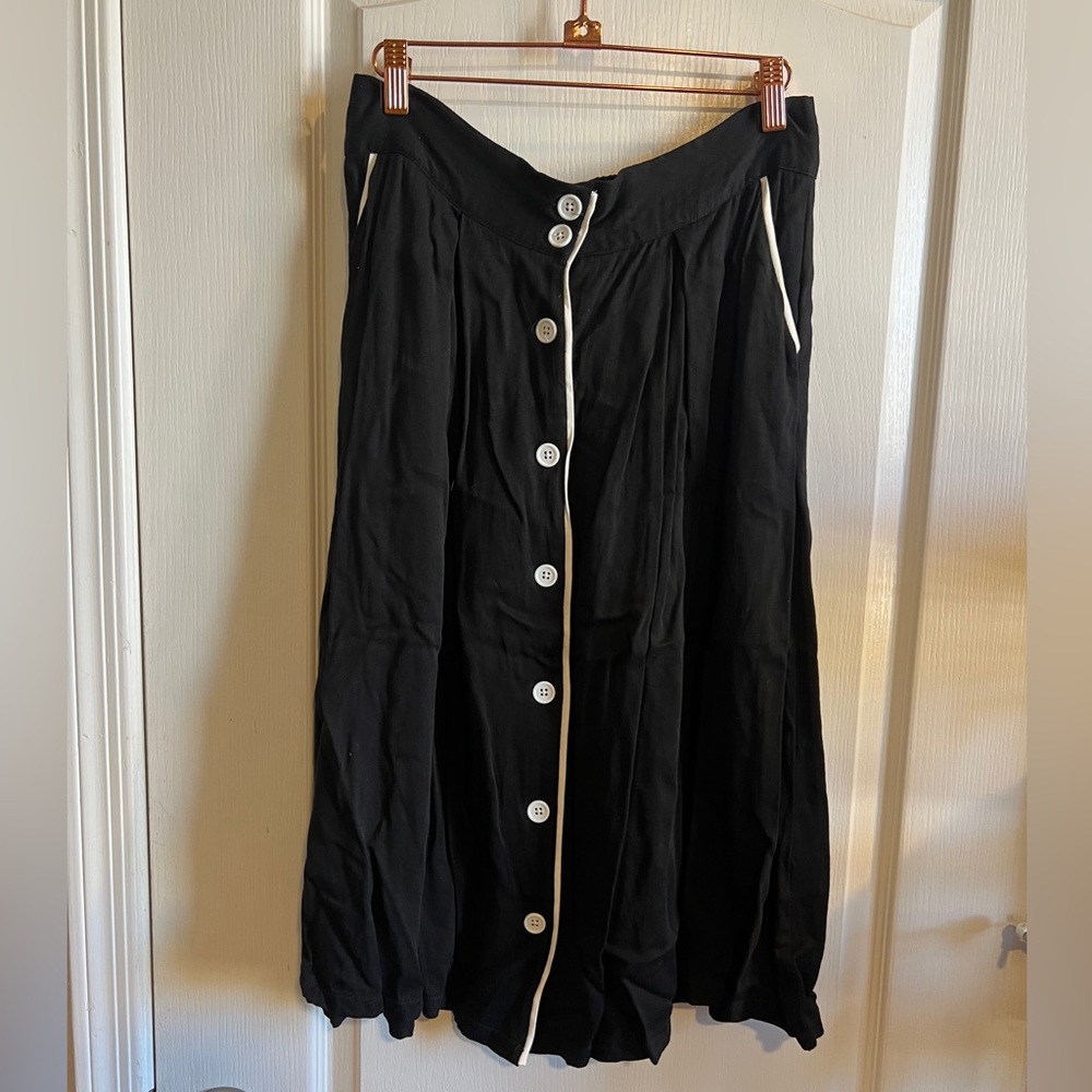ModCloth Black Retro Button-Down Skirt